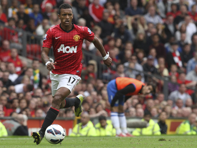 Манчестер Юнайтед Луиш Нани в середине игры