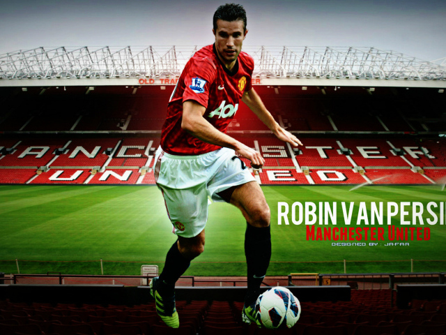 Манчестер Юнайтед Робин ван Перси на фоне футбольного поля