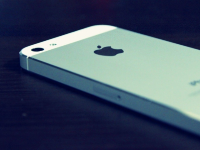 Новый телефон iPhone 5S 