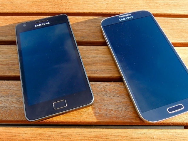 Samsung Galaxy S2 и Samsung Galaxy S4
