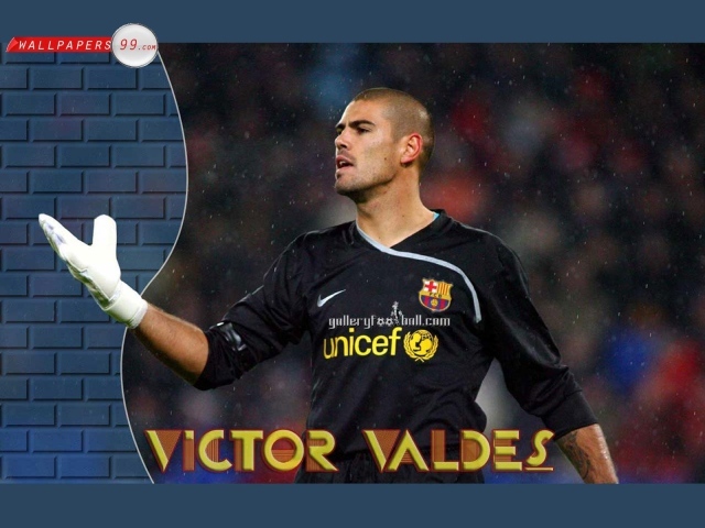  Лучший футболист Барселоны Виктор Вальдес