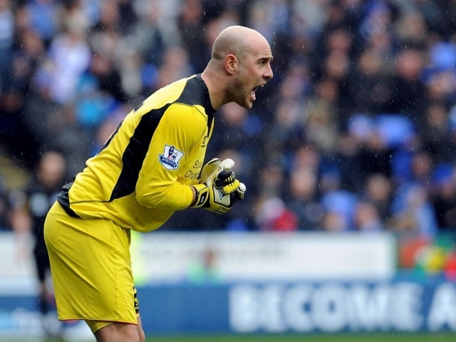 Лучший вратарь Наполи Пепе Рейна