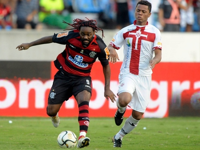 Лучший игрок Шаньдун Лунэн Вагнера с красными волосами