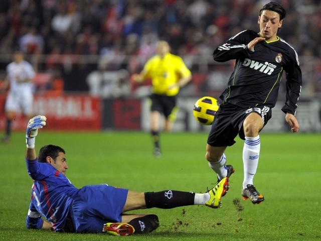 Футболист Арсенала Месут Озил