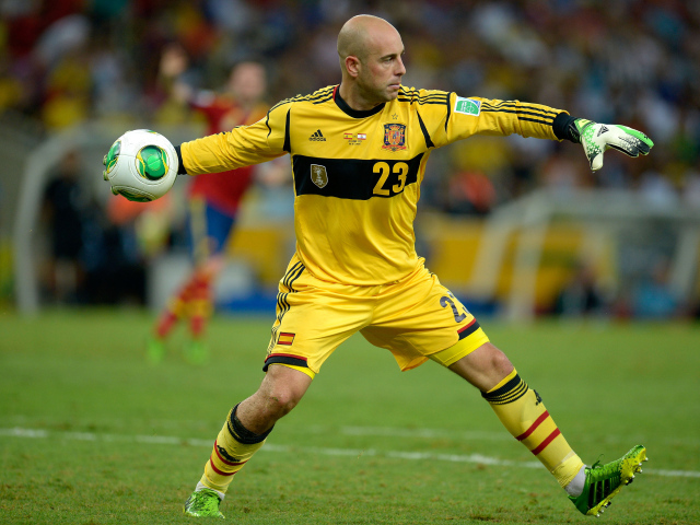 Футболист Наполи Пепе Рейна