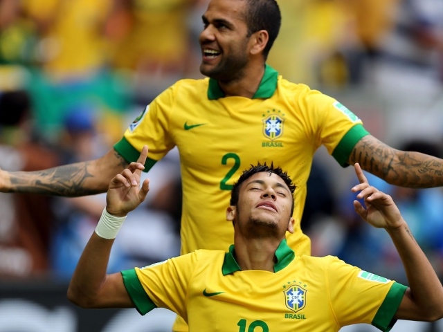 Игрок номер 2 Барселоны Даниэл Алвес