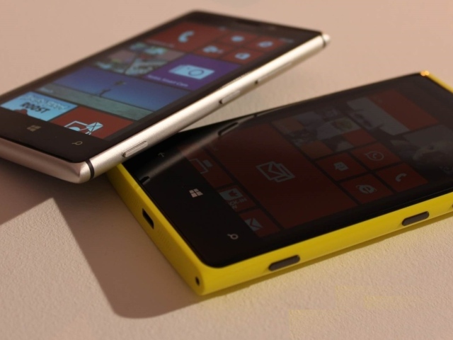 Nokia Lumia 925 и Nokia Lumia 1020