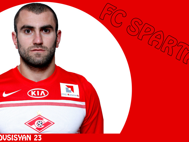  Московский Спартак Юра Мовсисян на красном фоне