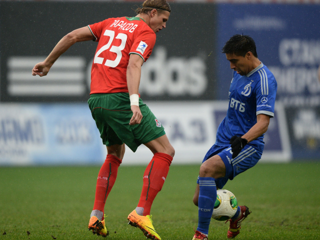 Полузащитник московского Локомотива Виталий Денисов