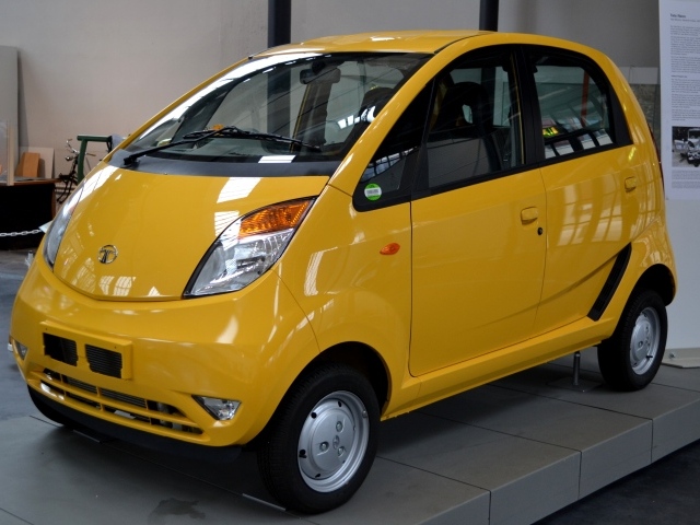 Надежная машина Tata Nano 2014
