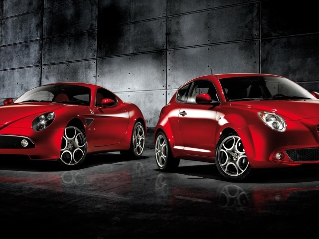 Красивый автомобиль Alfa Romeo 8c competizione
