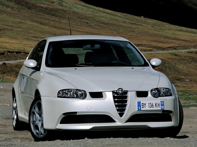 Дизайн автомобиля Alfa Romeo 147