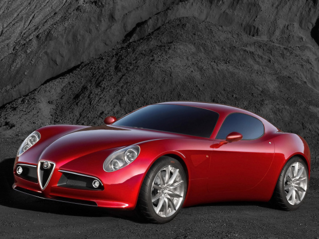Тест драйв автомобиля Alfa Romeo 8c competizione