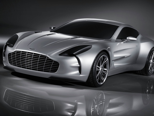 Новый автомобиль Aston Martin one 77