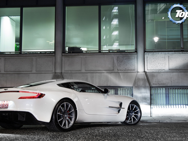 Тест драйв автомобиля Aston Martin top gear