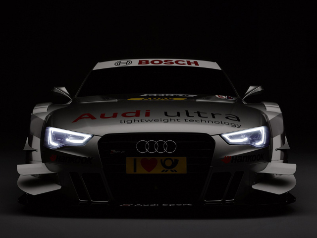 Новая машина Audi 2013