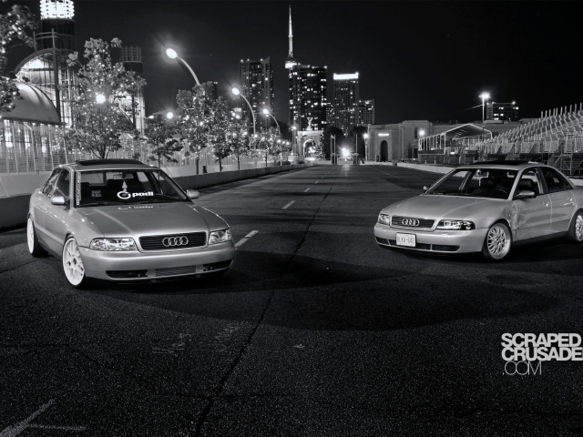 Красивый автомобиль Audi b5 в Москве