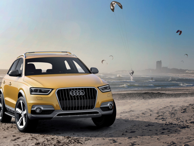 Красивый автомобиль Audi q3 в Москве
