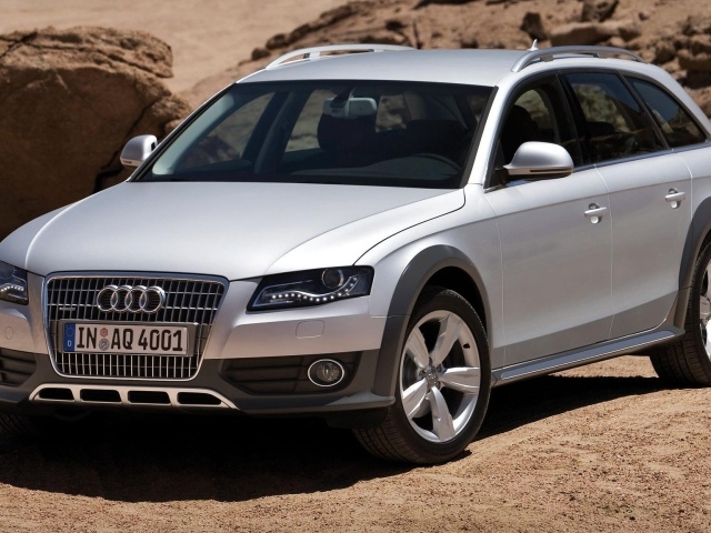 Автомобиль марки Audi модели allroad