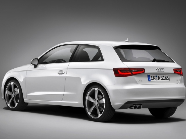Автомобиль марки Audi модели a3