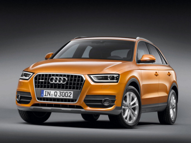 Оранжевый Audi Q3