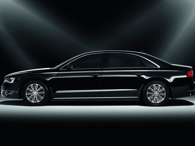Надежная машина Audi a8