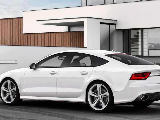 Надежный автомобиль Audi rs7