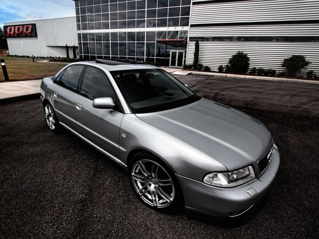 Новая машина Audi b5