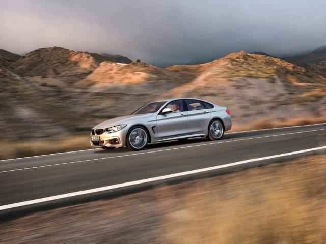 Красивый автомобиль BMW 4-series 2014