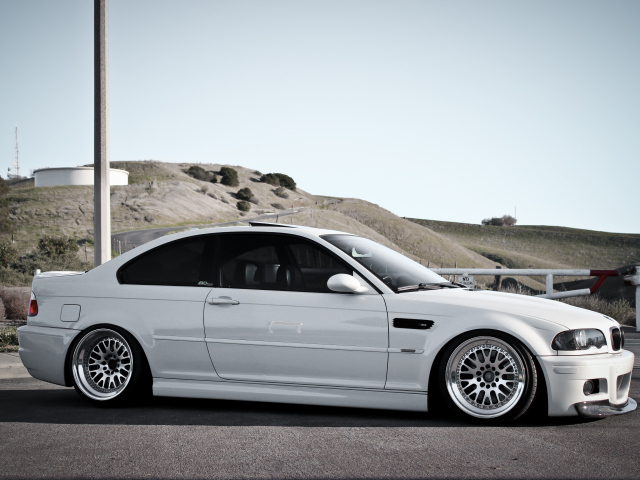 Белый BMW M-3