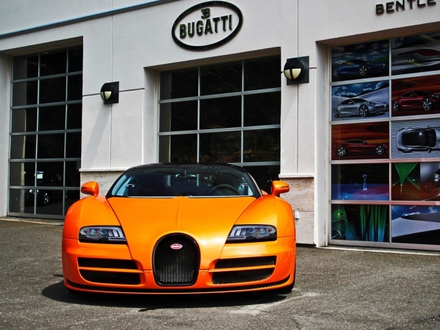 Оранжевый Bugatti veyron