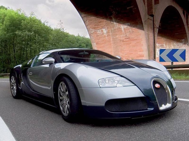 Bugatti Veyron supersport 16.4 у моста