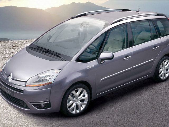 Citroen C4 в горах