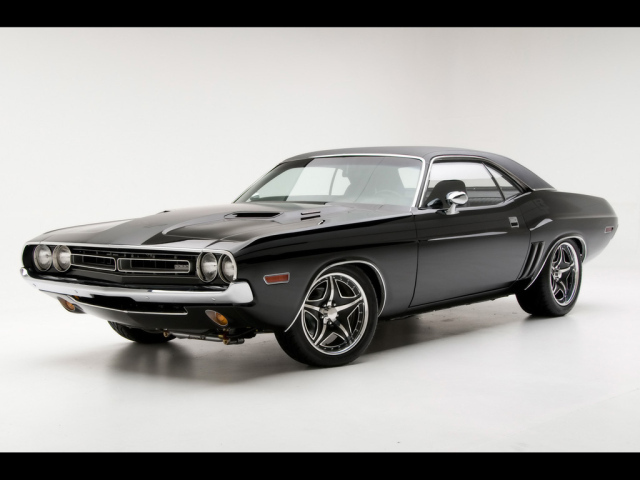 Великолепный Dodge Challenger