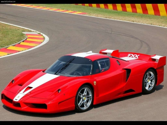 Гоночный Ferrari FXX
