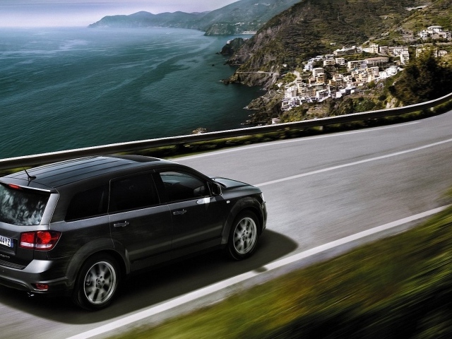 Дизайн автомобиля Fiat Freemont