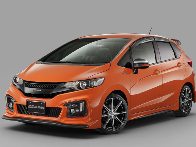 Автомобиль марки Honda модели Fit 2014