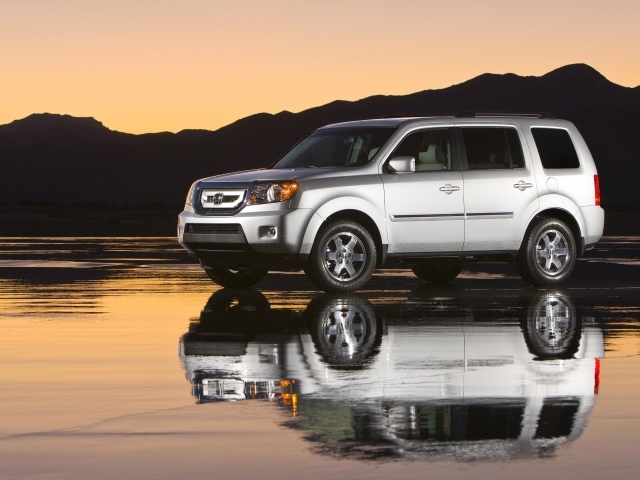 Тест драйв автомобиля Honda Pilot