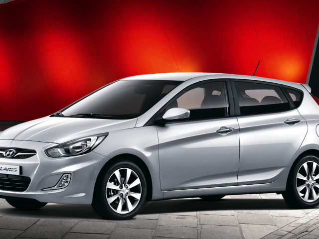 Тест драйв автомобиля Hyundai Solaris