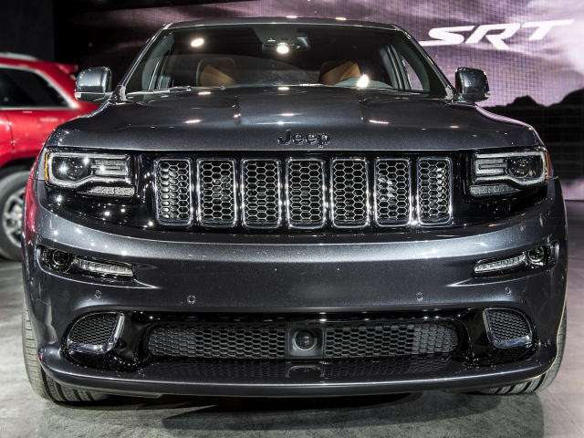 Тест драйв автомобиля Джип Гранд Чероки 2014