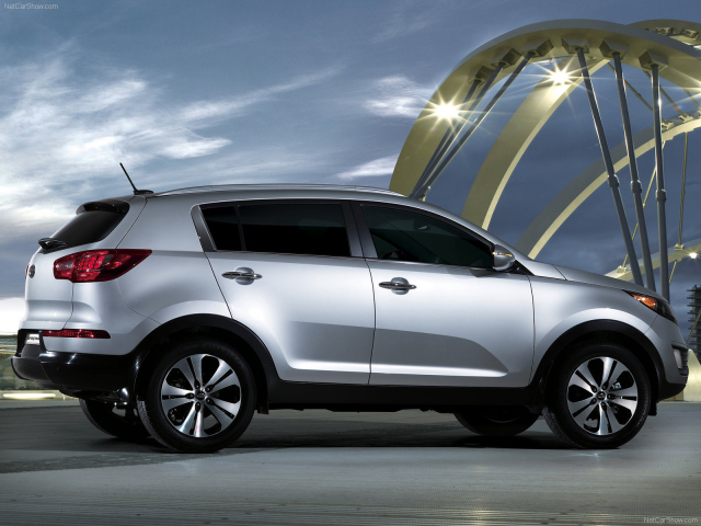 Тест драйв автомобиля Kia Sportage