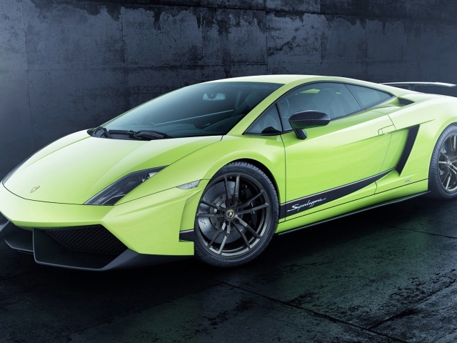 Зеленый Lamborghini Gallardo LP 570 4