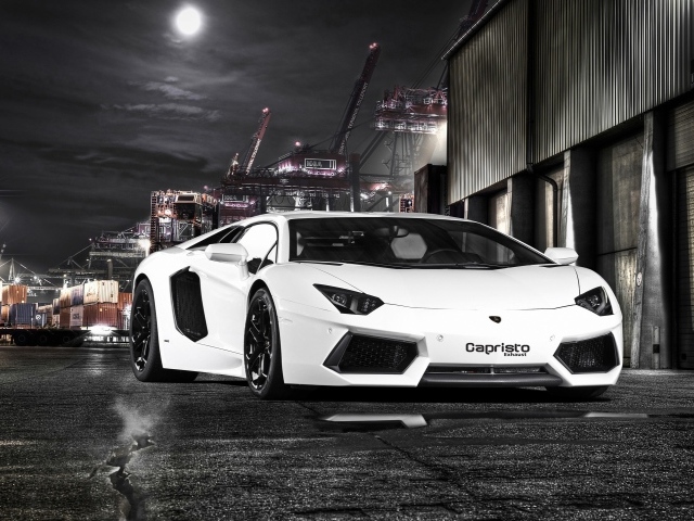 Белый Lamborghini aventador by capristo