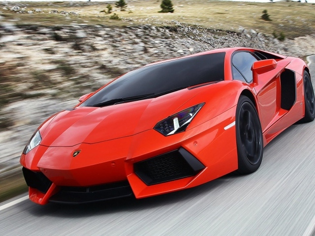 Новый автомобиль Lamborghini Aventador