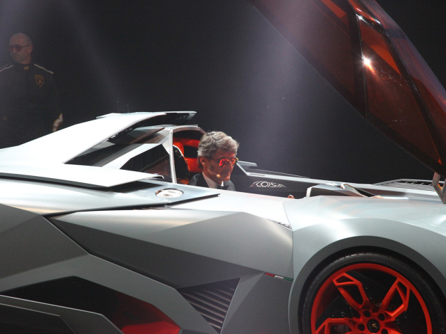 Надежный автомобиль Lamborghini Egoista