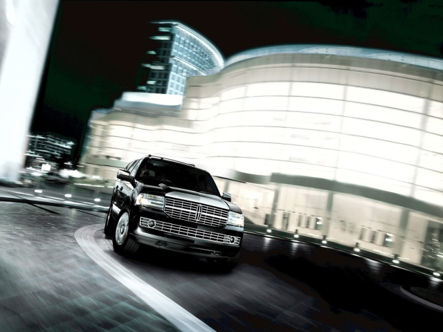 Новая машина Lincoln Navigator