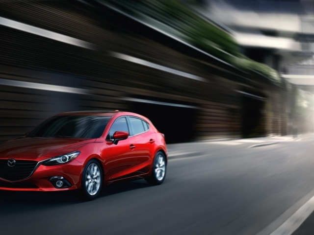 Новый автомобиль Mazda 3 2014