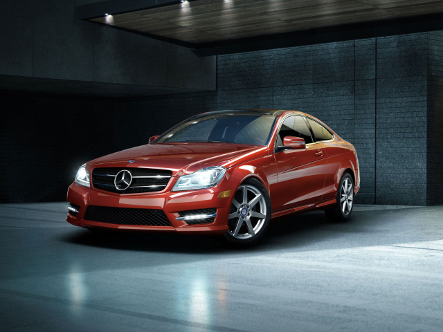 Новый автомобиль Mercedes C-Class 2014