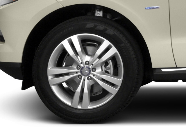 Тест драйв автомобиля Mercedes V-Class 2014