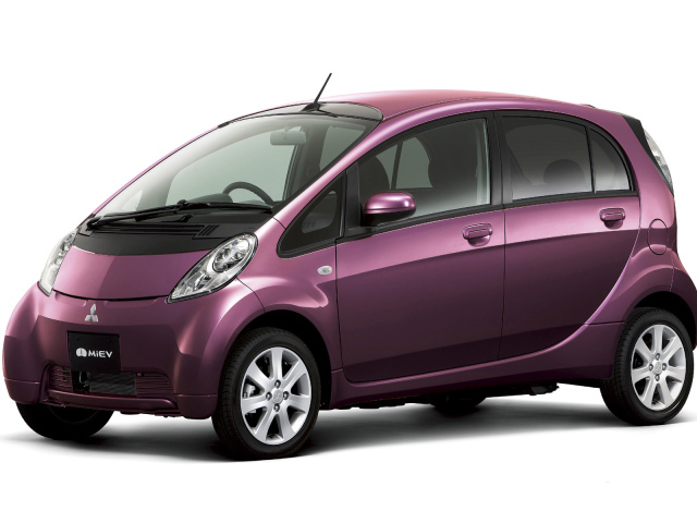 Красивый автомобиль Mitsubishi Electric